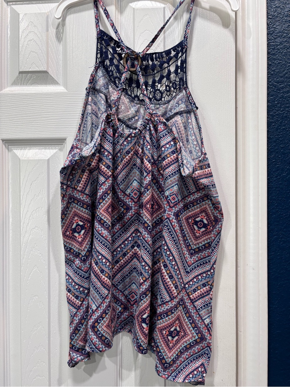No Boundaries Geometric Print Crochet Tank Top,
. Size XL. - Picture 4 of 7